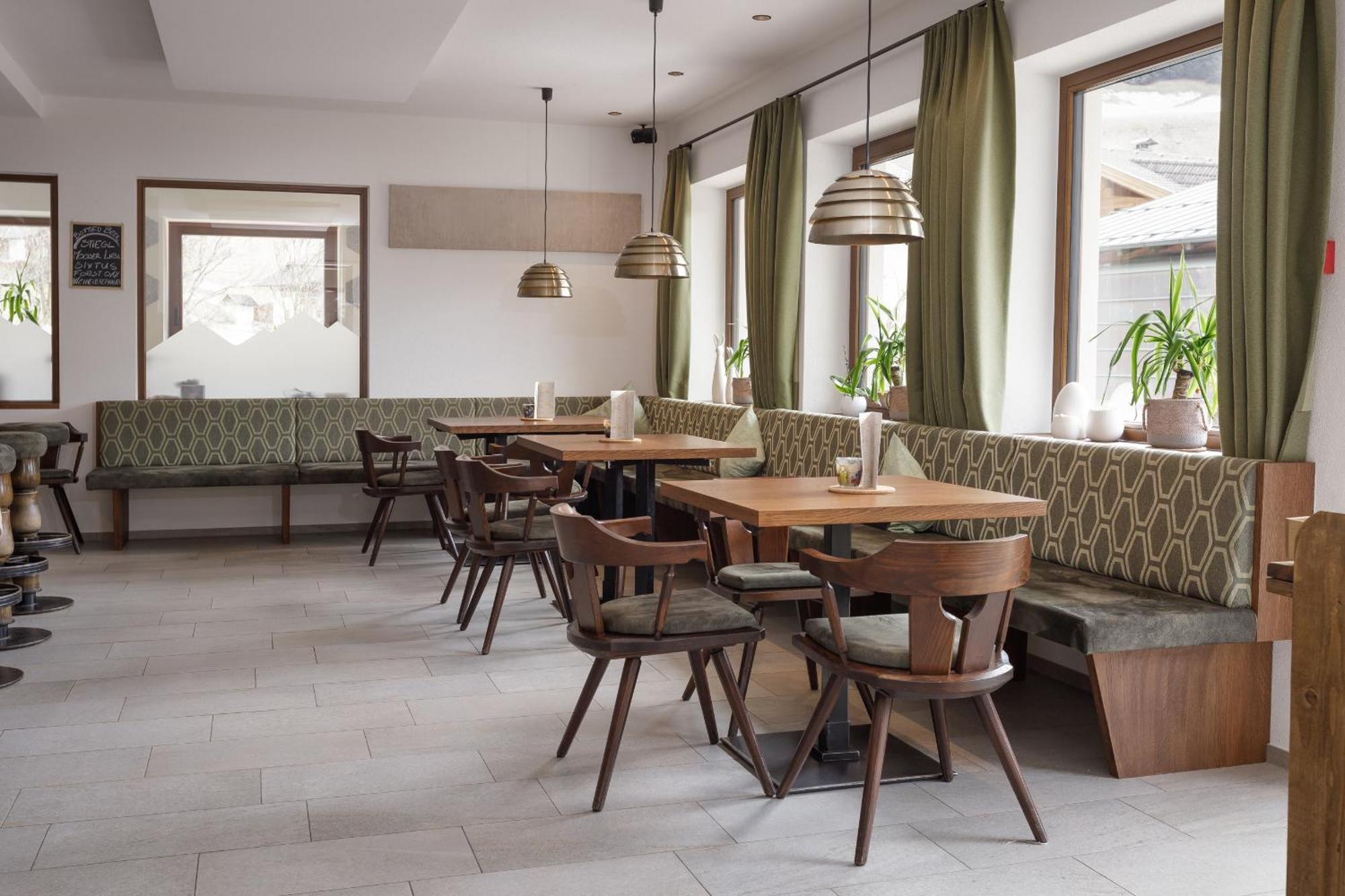 Hotel Bergland Cadipietra Eksteriør billede