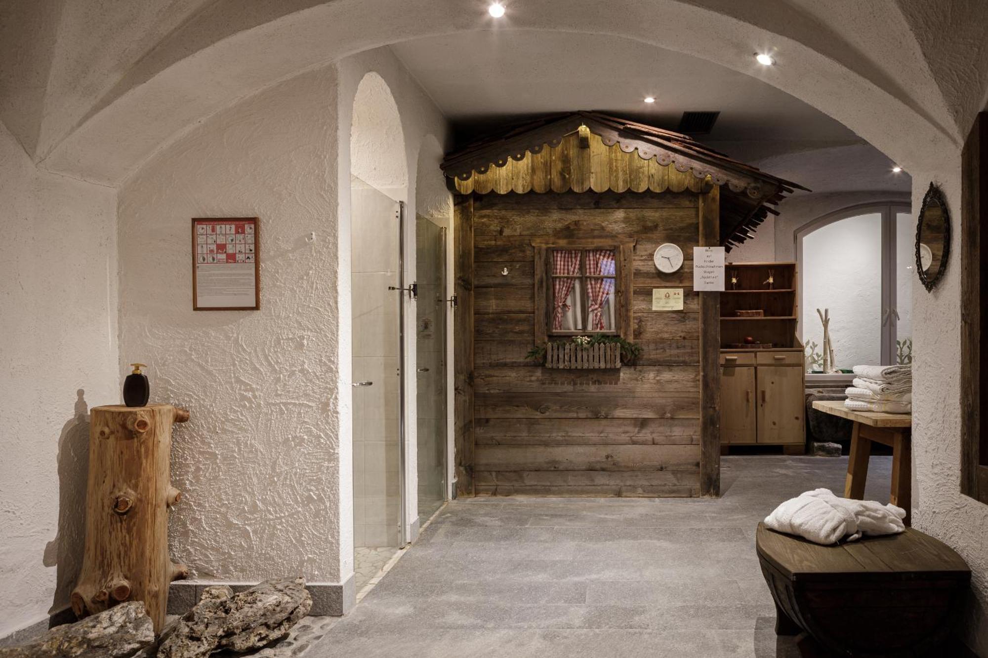 Hotel Bergland Cadipietra Eksteriør billede